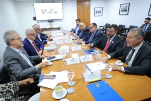 Em Brasília, Wilson reforça compromisso para garantir proteção ambiental com a pavimentação da BR-319