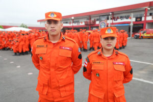 André e Vivian: Irmãos realizam sonho e se formam juntos como soldados do Corpo de Bombeiros do Amazonas
