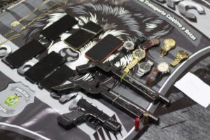 Polícia desmantela quadrilhas e prende envolvidos em roubos a ônibus e rotas em Manaus