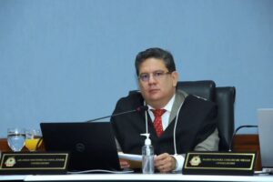 Ari Moutinho Júnior é afastado pelo TCE-AM após denúncia de injúria no STJ