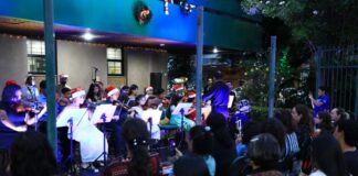 “Natal em todos os tempos” emociona público em celebração na Escola de Artes e Turismo da UEA ()