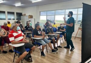 Programa pioneiro no Amazonas combate dores crônicas em idosos no Caimi Dr. André Araújo