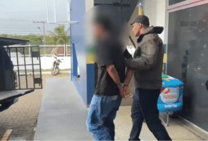 Homem flagrado estuprando a enteada de apenas 5 anos, ameaçou atear fogo na casa com todos dentro