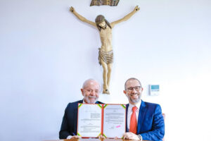 No Dia Internacional de Combate à Corrupção, Lula assina decreto que fortalece integridade em contratos públicos