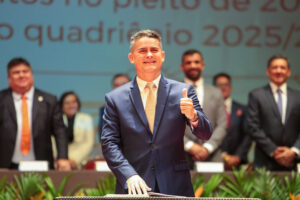 TJ acata pedido da Prefeitura de Manaus e reajuste de subsídios do prefeito, vice e secretários é mantido