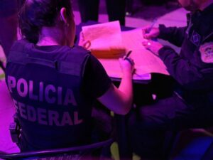 Polícia Federal combate a atuação de empresas de segurança clandestinas em casas noturnas de Manaus