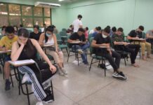 AprovENS curso pré vestibular presencial da UEA ()