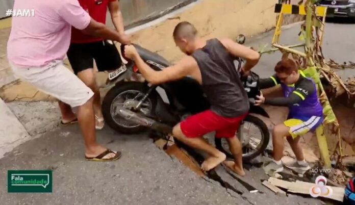 Buracos, Bueiros e Improviso: A Verdadeira Infraestrutura de Manaus"