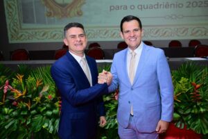 Prefeito de Manaus anuncia recesso de 14 dias; vice Renato Junior assume interinamente