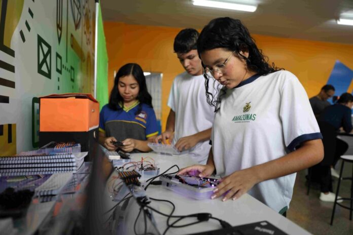 Educacao Matriculas FMM Foto Euzivaldo Queiroz