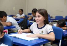 Educacao Matriculas Foto Euzivaldo Queiroz ()