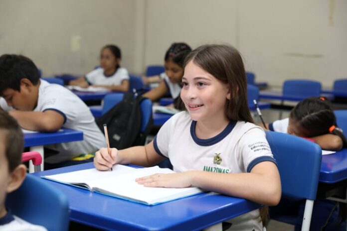 Educacao Matriculas Foto Euzivaldo Queiroz ()