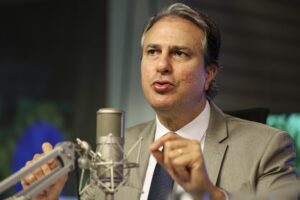 População deve cobrar Câmara sobre PEC da Blindagem, diz ministro