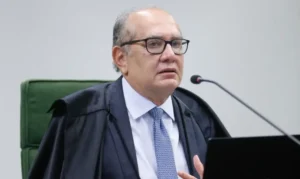 Gilmar Mendes defende Moraes e diz que STF seguirá firme