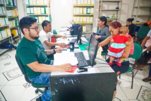 Mais de 4 mil famílias podem ter o Bolsa Família cancelado por falta de atualização, em Parintins