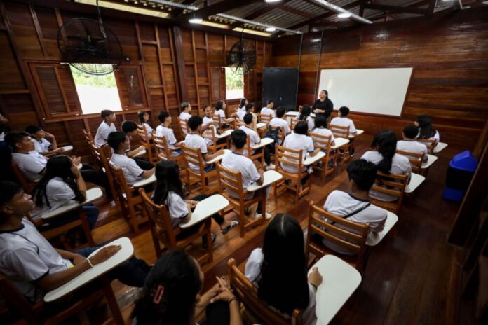 Mensagem Governalmental Educação ()