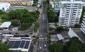 Novo semáforo no cruzamento das avenidas Umberto Calderaro e Belo Horizonte começa a funcionar no sábado (22)