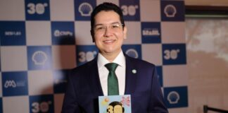 Pró reitor da UEA recebe Prêmio Jovem Cientista por impacto acadêmico e inovação científica Darlisom Ferreira ()