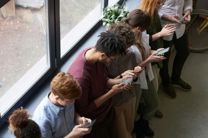 ganhe dinheiro postando nas redes sociais ganhe dinheiro postando nas redes sociais