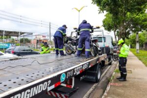 Operação ‘Cavalo de Aço’ fiscaliza quase 600 motos e reforça segurança em Manaus