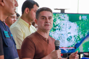 Após polêmicas, David Almeida pede à Câmara autorização urgente para empréstimo de R$ 2,5 bilhões