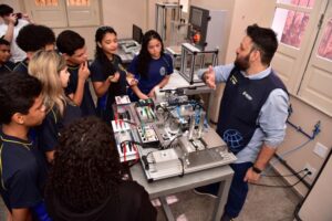 Alunos do Novo Ensino Médio terão acesso a 8 cursos técnicos inéditos do Cetam