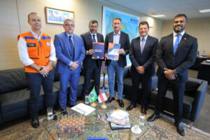 Wilson Lima entrega relatório ao Governo Federal com previsões da cheia e impactos das chuvas em Manaus