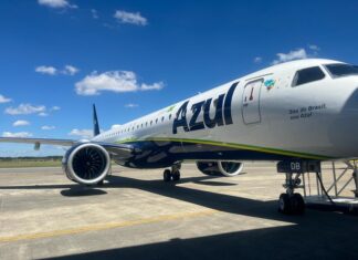 Novo Embraer E “Sou do Brasil sou Azul” ()