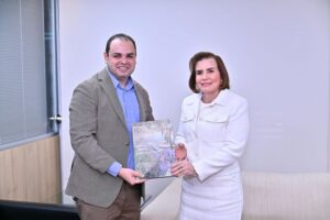 TCE-AM entrega Prestação de Contas à Aleam e reforça parceria institucional no último dia do prazo para gestores