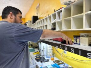 Operação RecuperaFone 4 apreende 130 celulares em lojas da zona Norte de Manaus