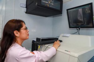 Unidade Móvel de Saúde da Mulher atende em novo endereço na zona Norte de Manaus