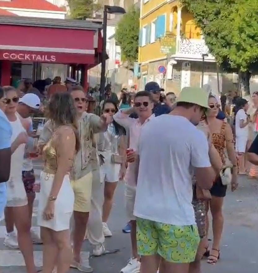 WhatsApp Image at ()