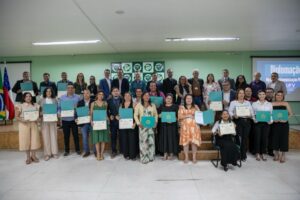 Qualificação de servidores: Minter em Administração Pública UEA/UFV certifica 34 novos mestres