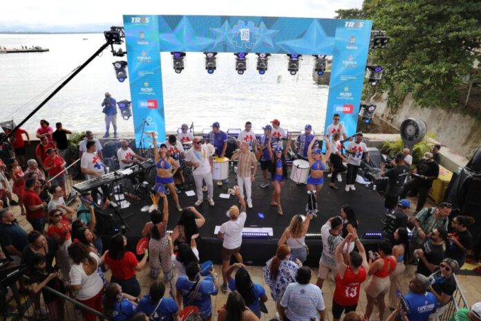 Toadas Fotos Euzivaldo Queiroz () Toadas Fotos Euzivaldo Queiroz ()