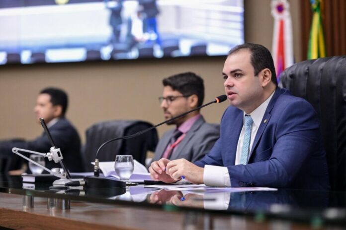 Aguarda sanção governamental proposta do deputado Roberto Cidade que amplia a proteção de grávidas contra a contaminação por arboviroses