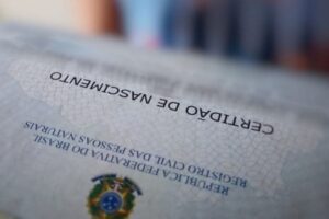 DPE-AM obtém autorização judicial para jovem retirar da certidão o nome do genitor condenado por abuso: ‘Não pode ser encarado como um pai’