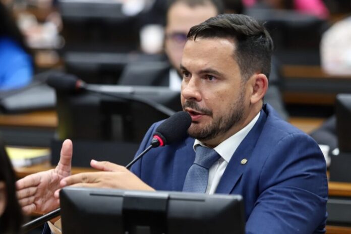 Deputado Capitão Alberto Neto Deputado Capitão Alberto Neto