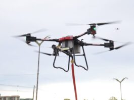 SECOM DRONE COMBATE Á INCÊNDIO