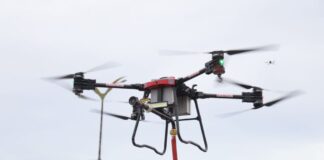 SECOM DRONE COMBATE Á INCÊNDIO