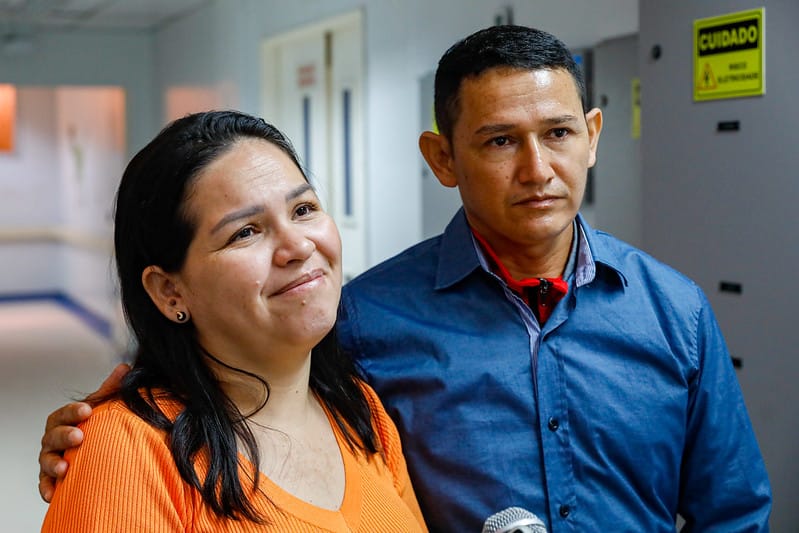 SES AM Jocimara Batista mãe e Albismar do Nascimento pai Foto Antonio Lima Secom SES AM Jocimara Batista mãe e Albismar do Nascimento pai Foto Antonio Lima Secom