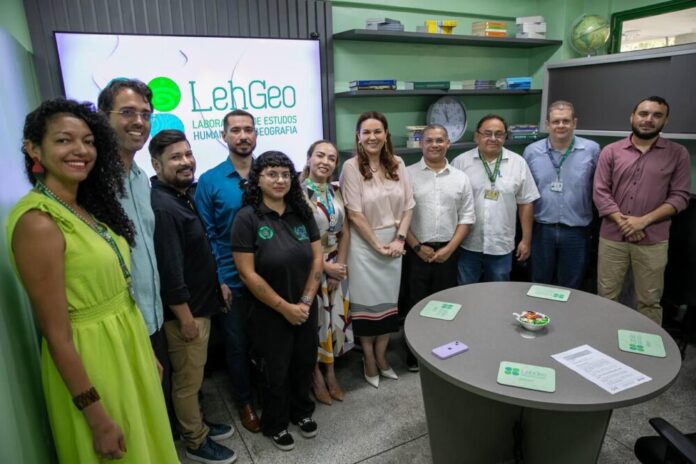 UEA fortalece pesquisa em Geografia com novo laboratório na ENS UEA fortalece pesquisa em Geografia com novo laboratório na ENS