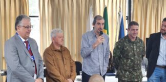 Projetos da UEA são homenageados pela Delegacia da Receita Federal em Varginha durante cerimônia