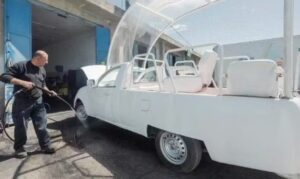 Papamóvel será transformado em unidade de saúde para crianças em Gaza