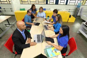 Aberto processo seletivo com 669 vagas para diretores e administradores escolares no Amazonas