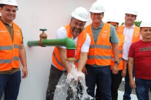 Wilson Lima inaugura primeira etapa do Prosai Parintins, garantindo água tratada para 100% da área urbana do município