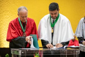 Reconhecimento à excelência acadêmica: UEA concede título de Doutor Honoris Causa ao jurista espanhol Ricardo Alonso García