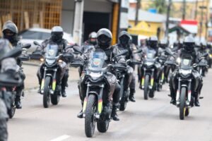 Wilson Lima entrega 100 motocicletas à PMAM para reforçar patrulhamento em Manaus