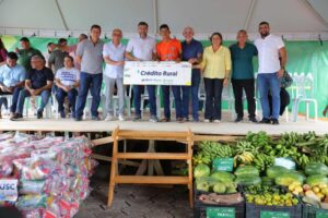 Governo do Amazonas beneficia setor primário do estado com R$ 450 mil