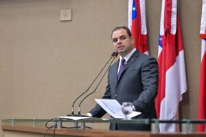 Concurso público da Aleam avança e presidente Roberto Cidade anuncia bancas em análise para realização do certame