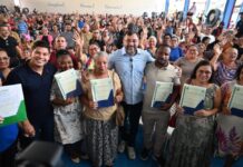 Governador Wilson Lima entrega mil títulos no Vale do Sinai e ultrapassa 19 mil famílias com imóveis regularizados no Amazonas